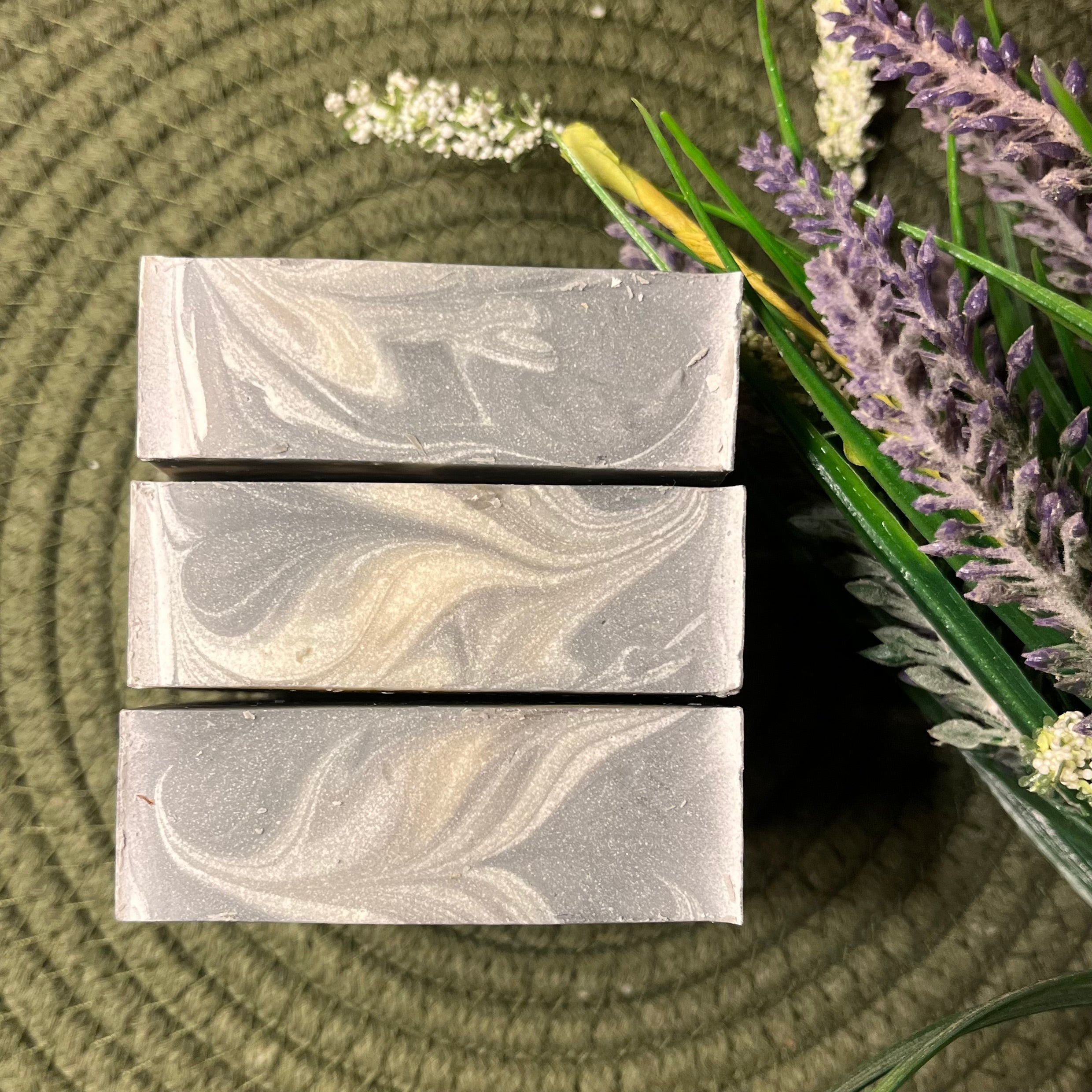 Activated Charcoal with Tea Tree