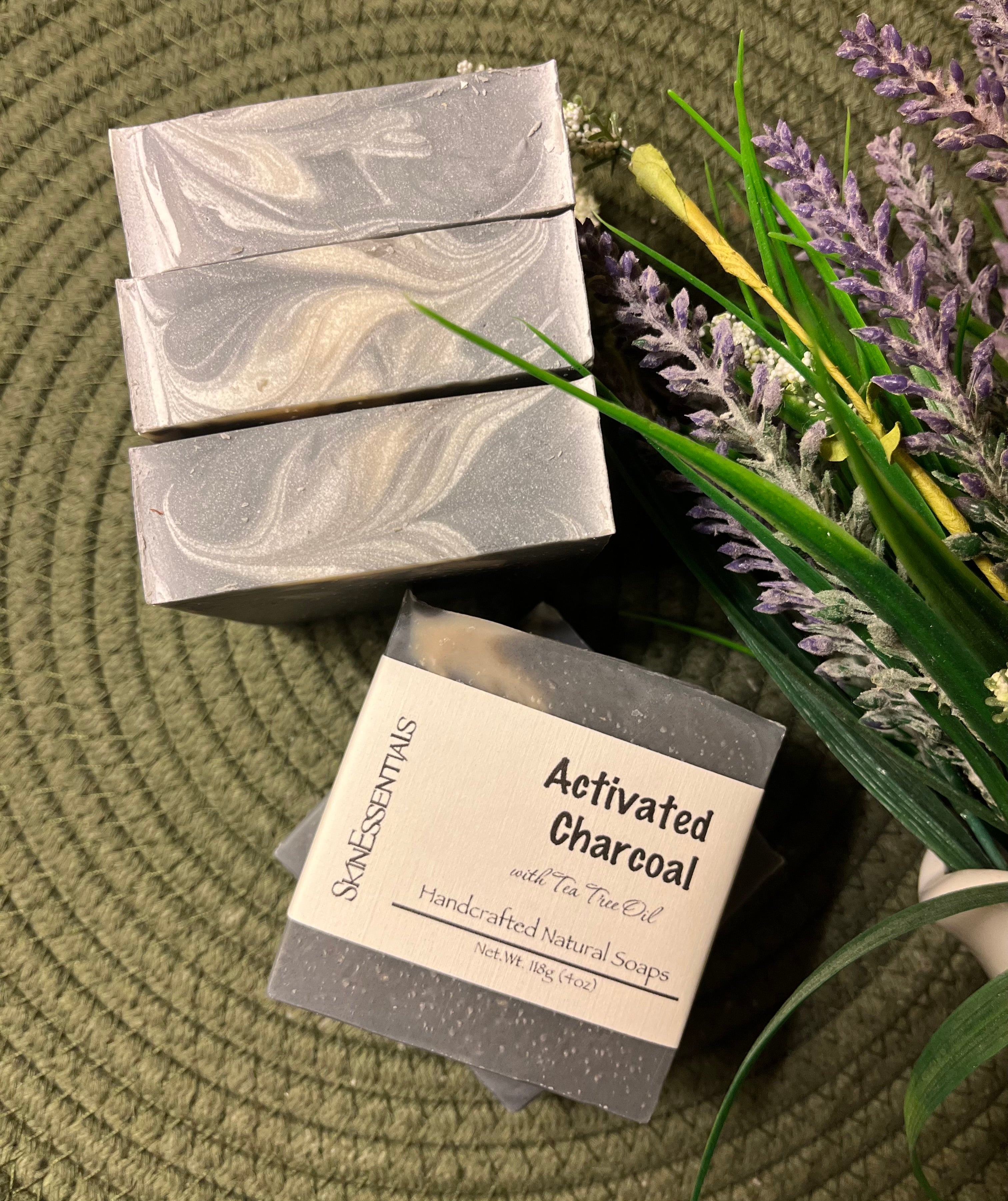 Activated Charcoal with Tea Tree